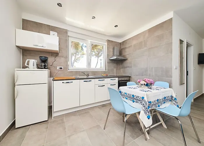 Apartman Mirna